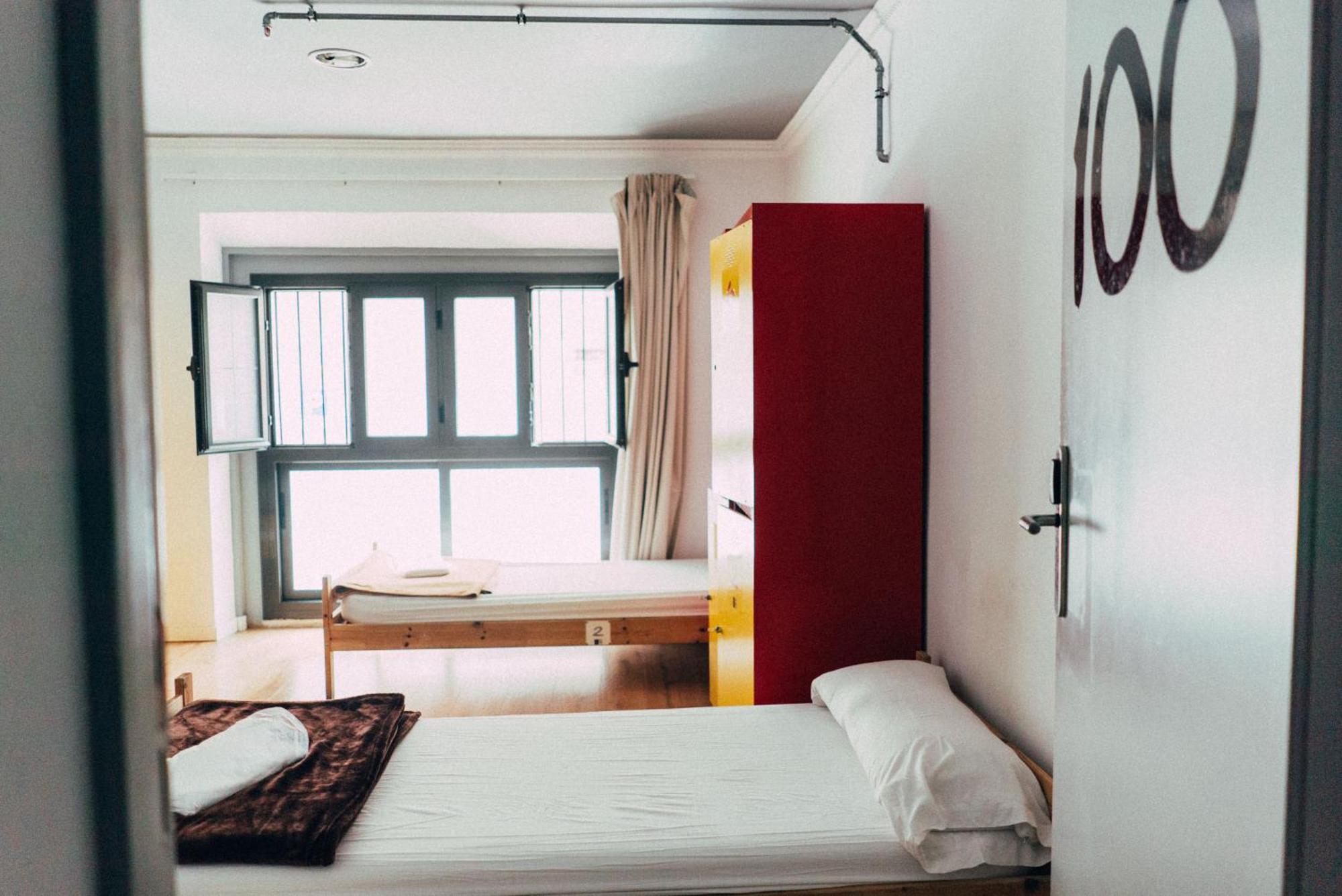 Black Swan Hostel Barcelona Eksteriør billede