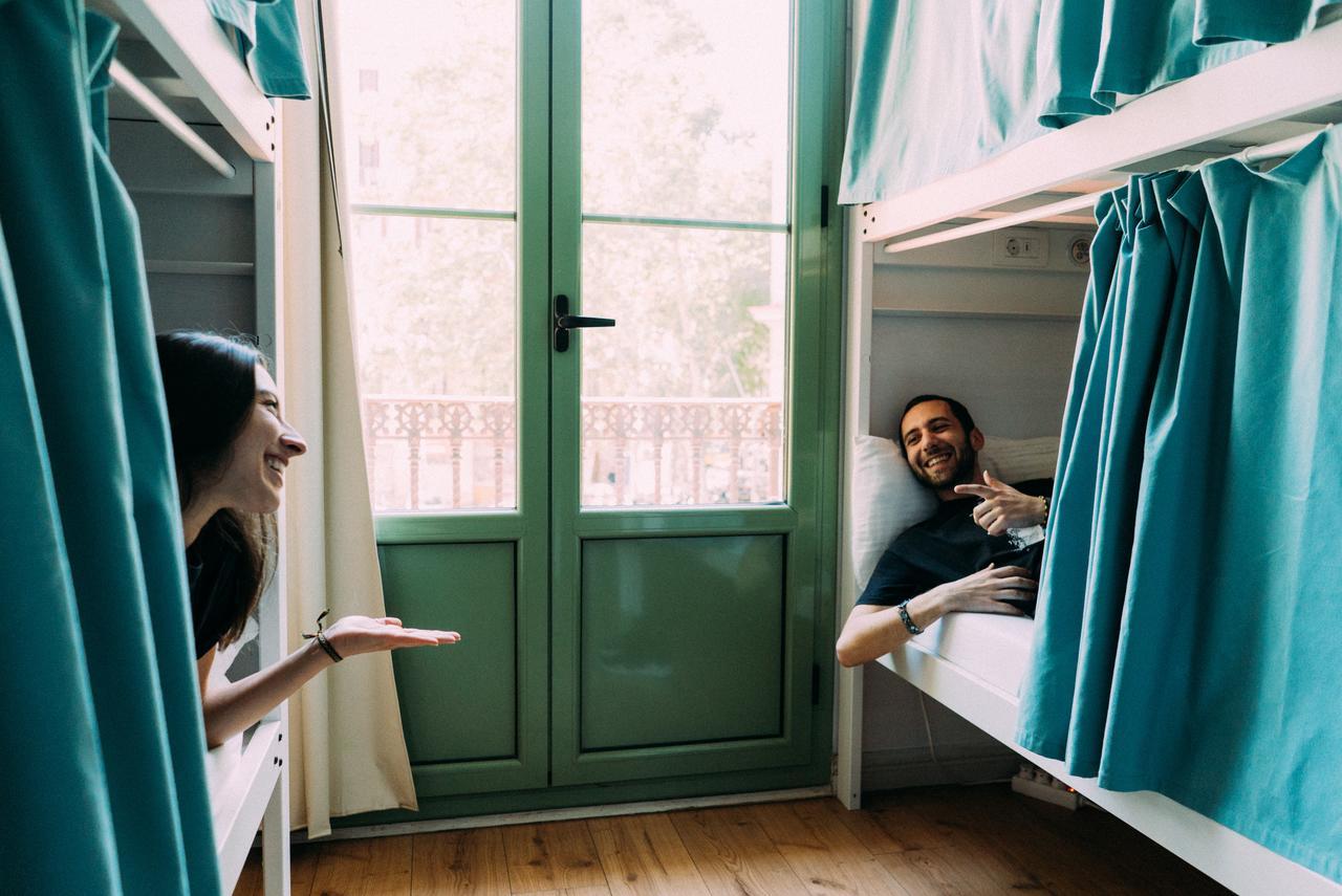 Black Swan Hostel Barcelona Eksteriør billede