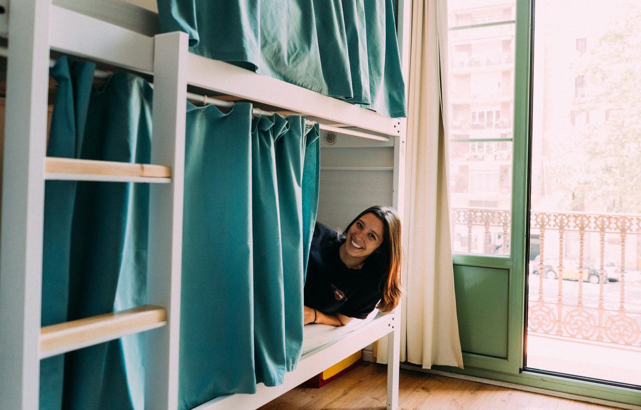 Black Swan Hostel Barcelona Eksteriør billede